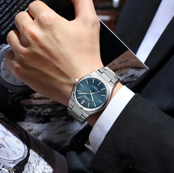 Reloj Curren Análogo Acero Inoxidab - 8439
