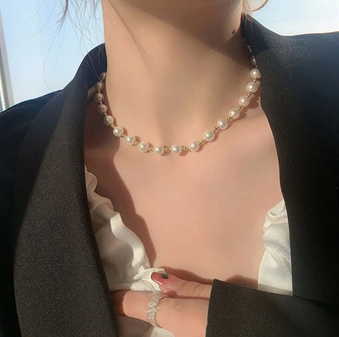 COLLAR ELEGANTE DE PEROLAS